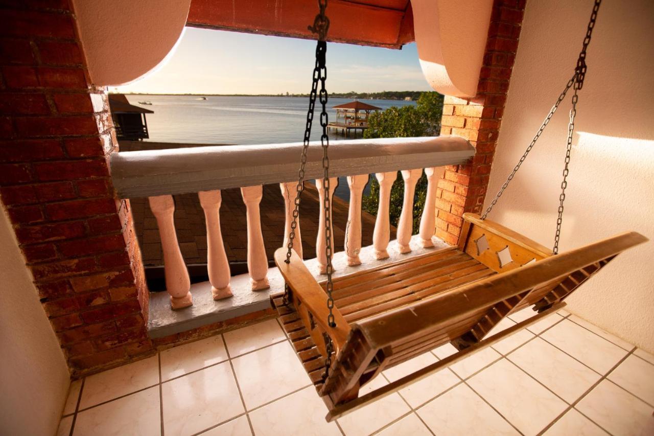 Sea Eye Hotel - Sunset Building Utila Zewnętrze zdjęcie